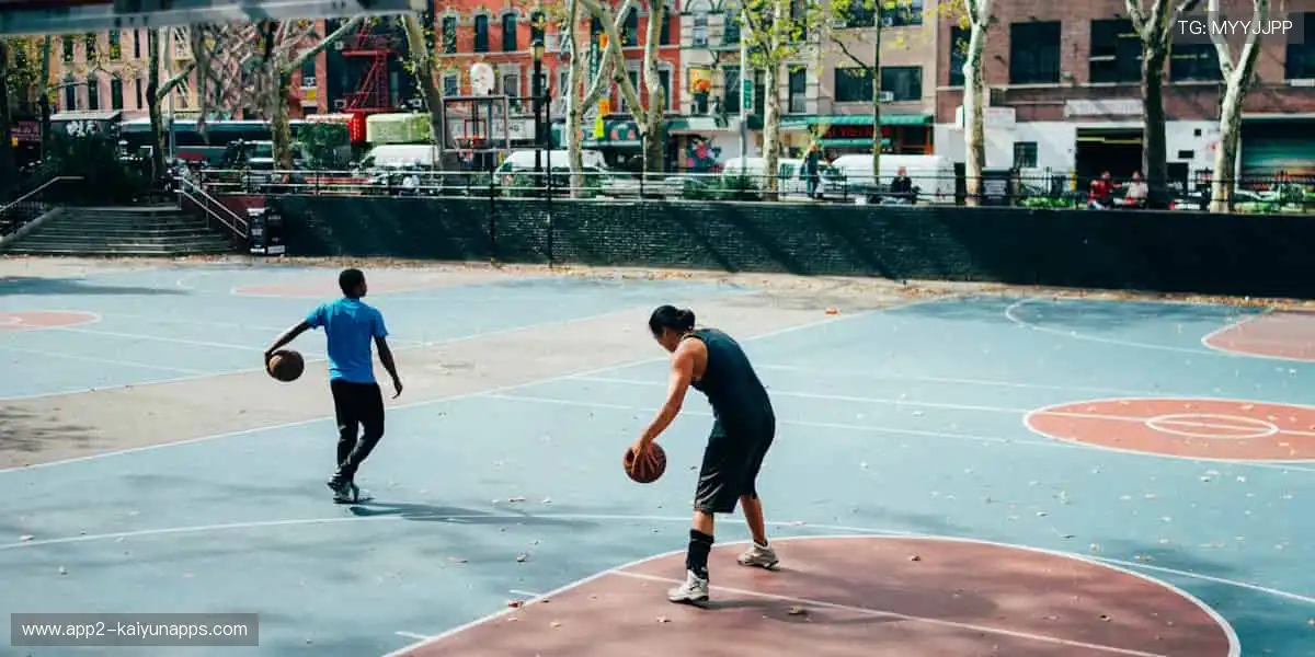 🎁限量周边,把赛场激情带回家!